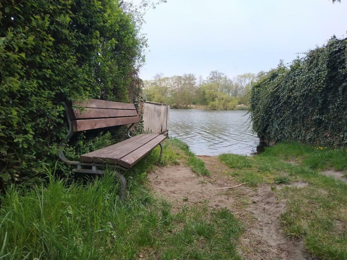 Fw Budueren Mit Oeffentlichem Wasserzugang เคทซิน ภายนอก รูปภาพ